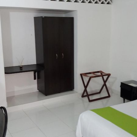 Hotel Royal Plaza Florencia  Exterior photo