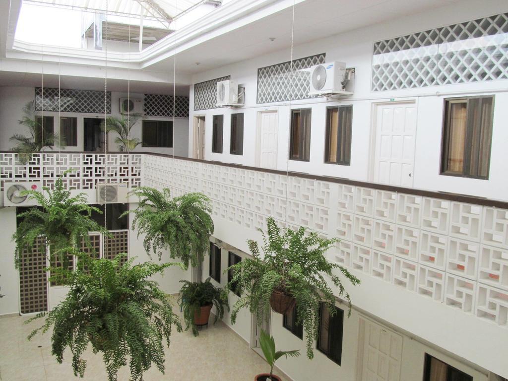 Hotel Royal Plaza Florencia  Exterior photo